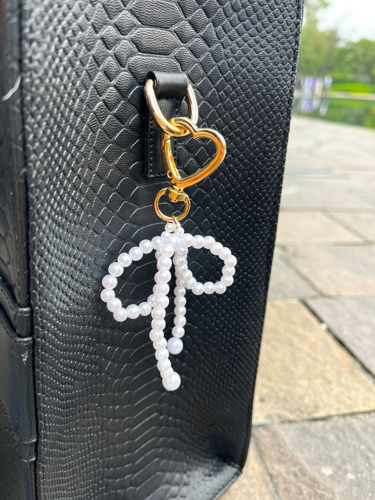 CHARM MOÑO PERLAS